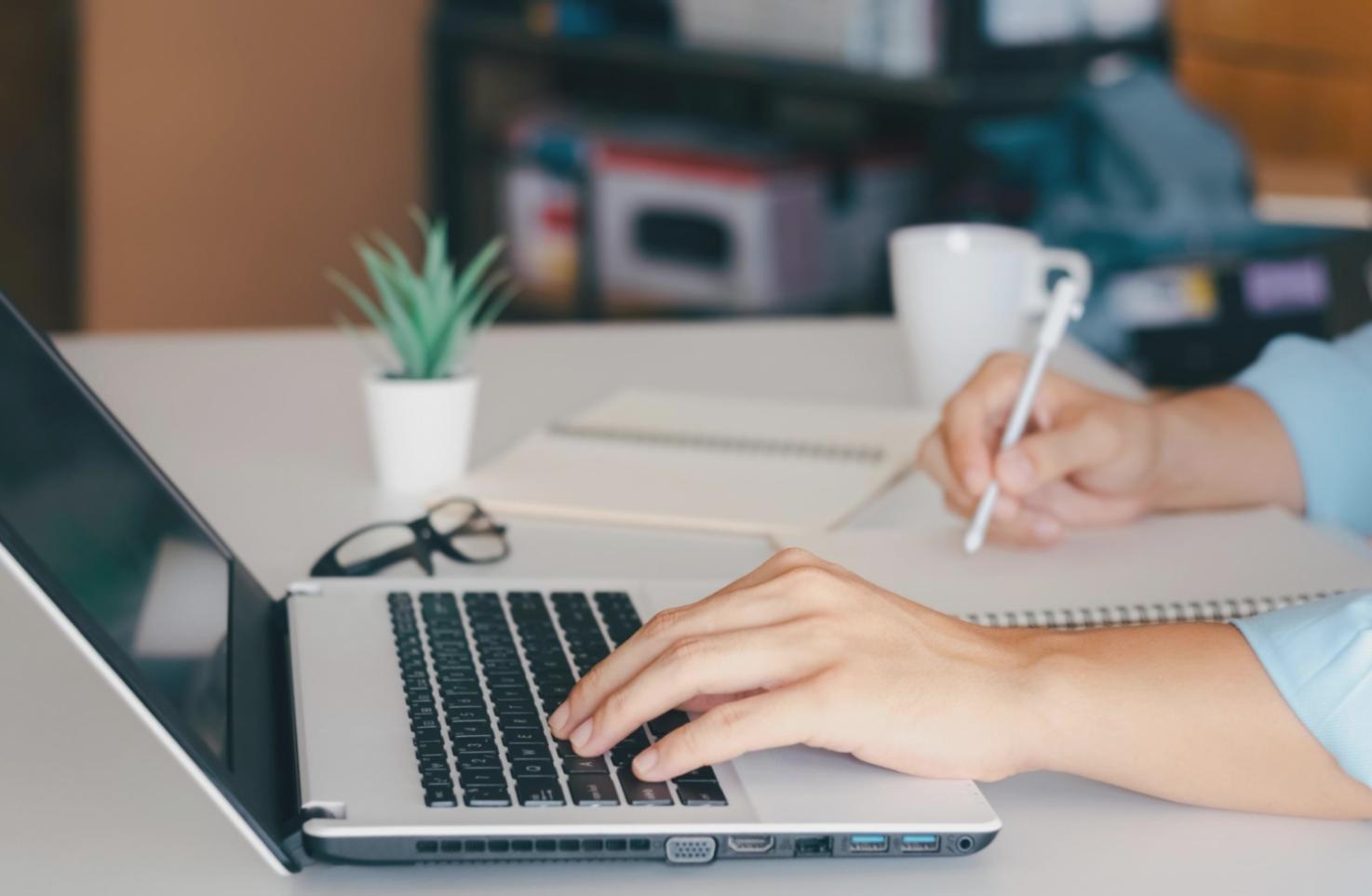 Eduoya'nın kuruluş dönemi ofis görüntüsü